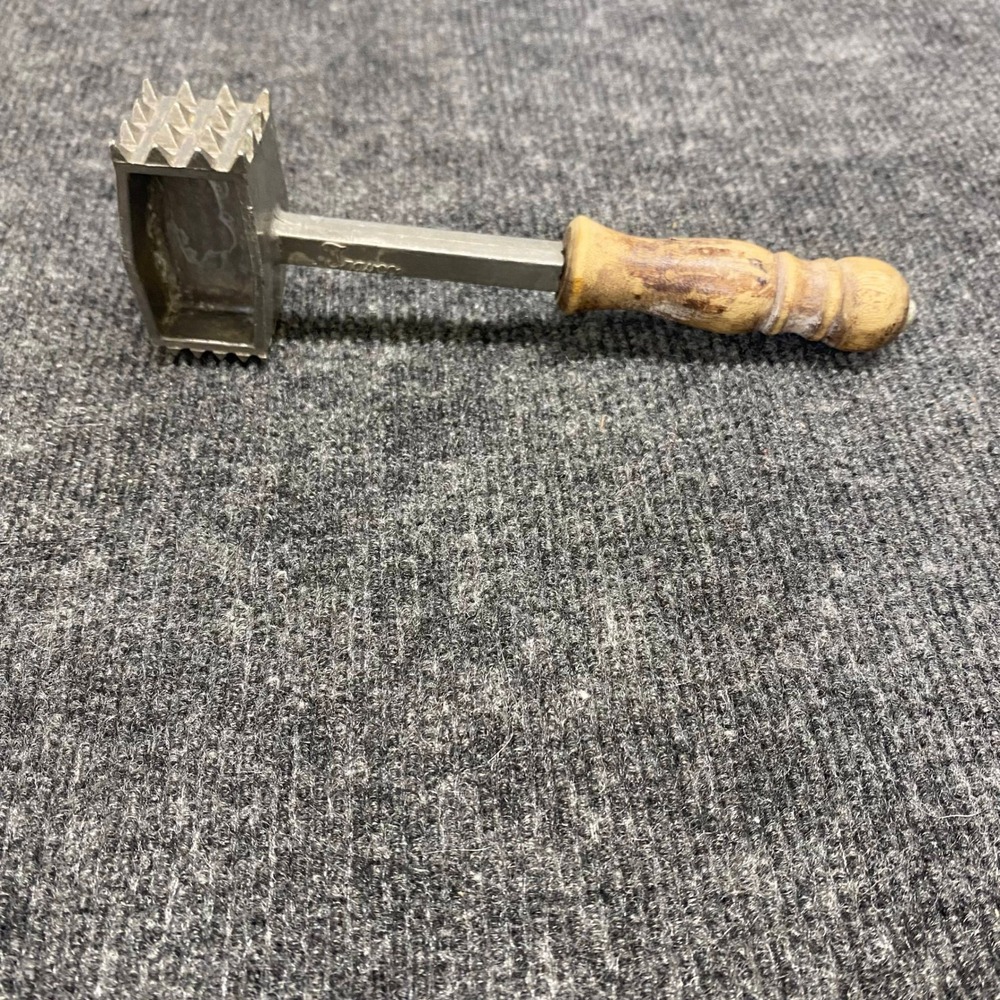 Vintage Irvinware Meat Tenderizer Mallet Aluminum Dual Sided Wood Handle Taiwan